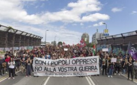 25 Aprile 2022. Con i popoli oppressi. No alla vostra guerra!